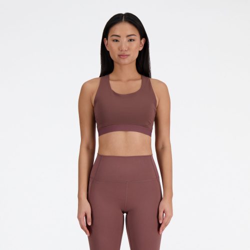 NEW BALANCE WOMEN'S SLEEK MEDIUM SUPPORT POCKET SPORTS BRA - LICORICE XS